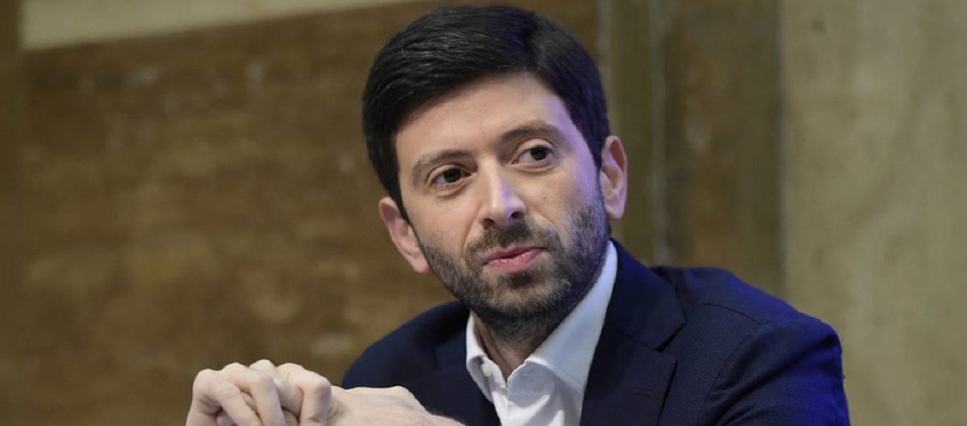 Ιταλός Υπ.Υγείας για εμβόλιο AstraZeneca: «Σε έξι μήνες θα σωθούμε – Τα προβλήματα δεν συνδέονταν με το εμβόλιο»
