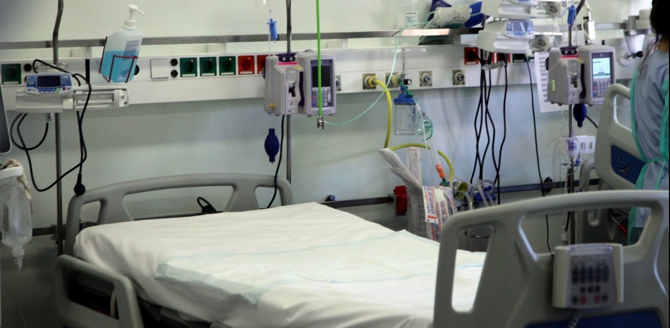 Δεν δημιούργησαν ΜΕΘ από τον Μάρτιο και τώρα τις «χρυσοπληρώνουν» στους ιδιώτες: 30 εκατομμύρια το πρώτο κονδύλι