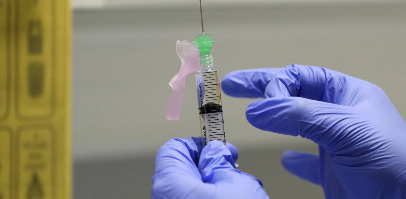 Φ.Σουίνι: «Ο Ευρωπαϊκός Οργανισμός Φαρμάκων συζητά με 38 παρασκευαστές εμβολίων κατά του κορωνοϊού»