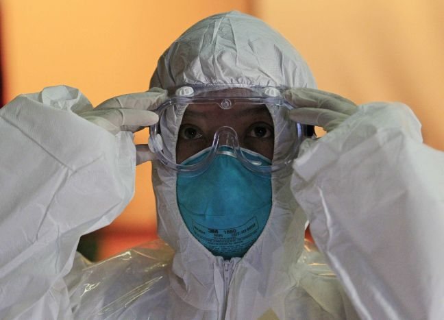 Ο Έμπολα προτιμάει τα παιδιά- Ο ιός σκοτώνει περίπου το 90% των παιδιών κάτω του ενός έτους