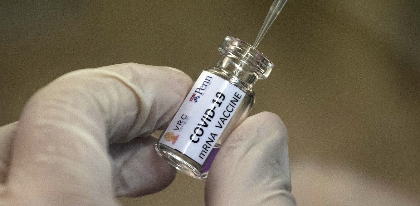 Η Ρωσία αναπτύσσει τουλάχιστον 26 εμβόλια κατά του κορωνοϊού