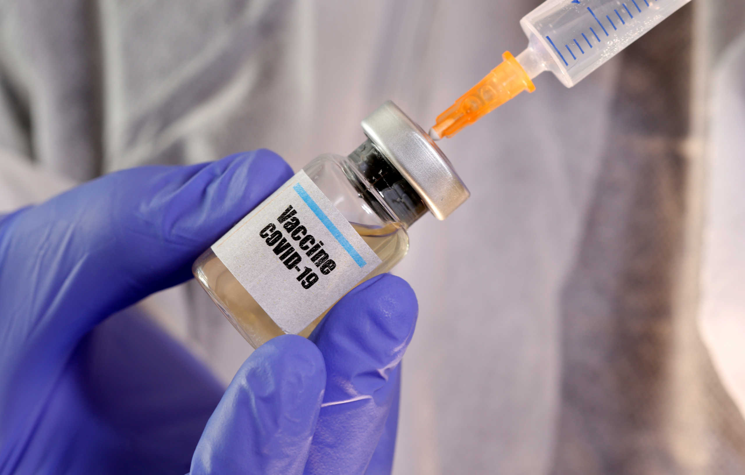 Εμβόλιο AstraZeneca: Σε αναστολή παραμένουν οι δοκιμές στις ΗΠΑ
