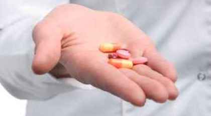 Φαρμακοβιομήχανοι: θα λείψουν φάρμακα αν “κουρέψετε” τα ομόλογα!