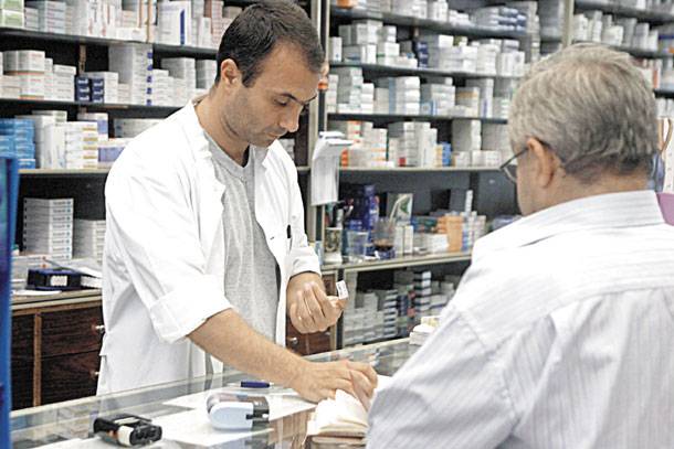 Μέτρα φαρμάκι ετοιμάζει η κυβέρνηση για τους φαρμακοποιούς