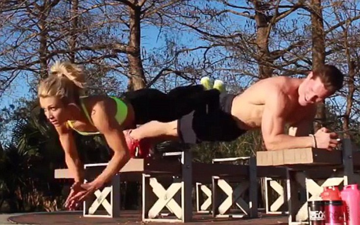 Το fitness ζευγάρι που με τα ακροβατικά του προσέλκυσε εκατομμύρια θεατές (φωτό, βίντεο)