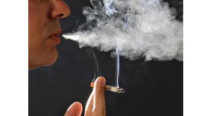 Το κάπνισμα του πατέρα μπορεί να προκαλέσει μελοντική παιδική λευχαιμία