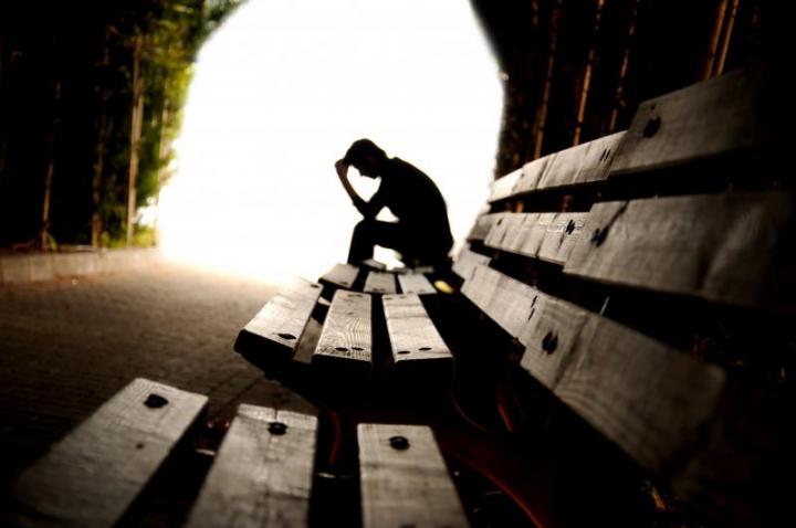 Πέντε τρόποι για να αντιμετωπίσετε το άγχος και την κατάθλιψη