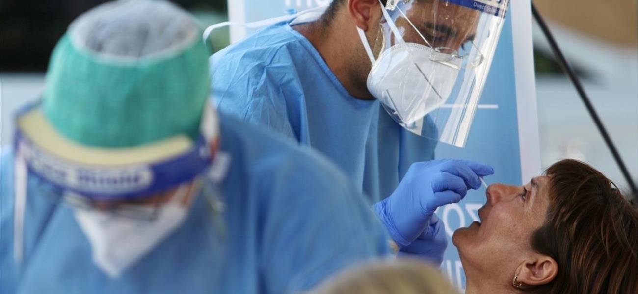 Κυβέρνηση σε κατοίκους Θήβας και Χαλκίδας: «Προστατευτείτε από τον κορωνοϊό αλλιώς θα επιβάλουμε lockdown»
