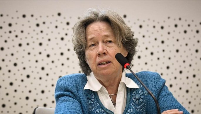 Επιδημιολόγος Α.Λινού: «Αυτό τον χειμώνα να βρισκόμαστε μόνο με μια-δυο φιλικές οικογένειες»!