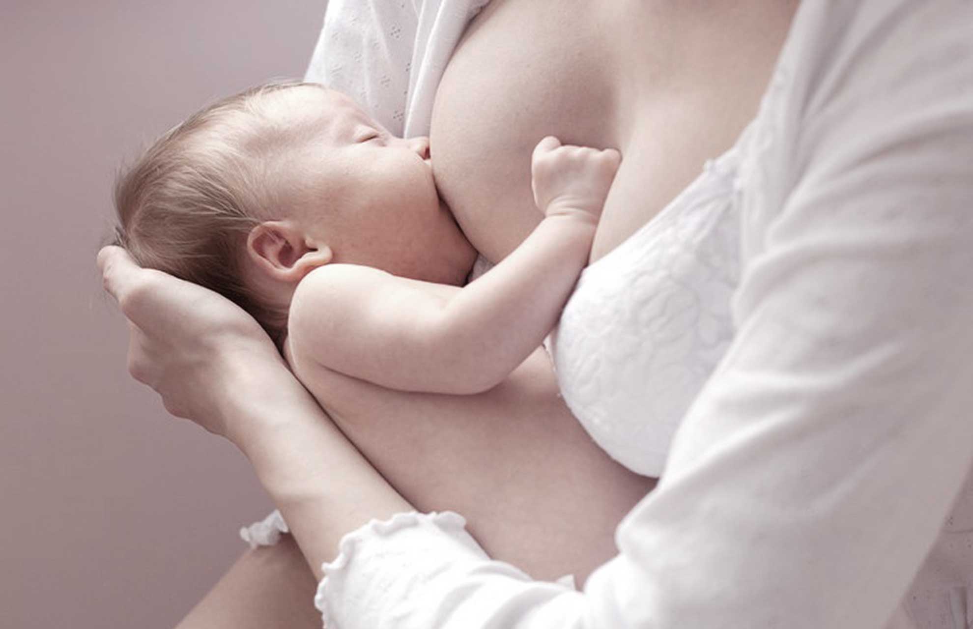 Αρεταίειο νοσοκομείο: Δίπλα στη μητέρα με την προώθηση του θηλασμού
