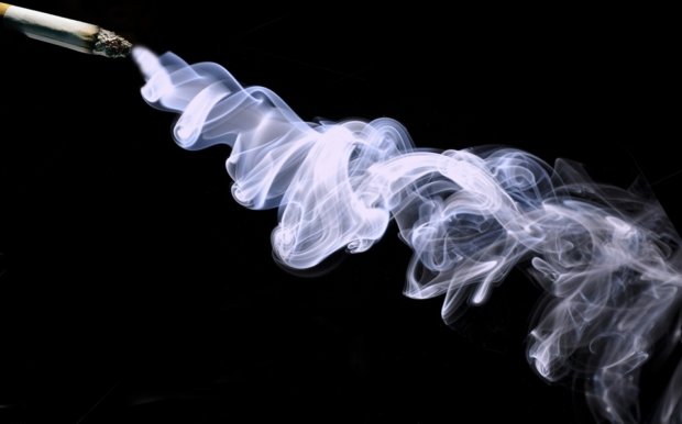 «Καύση» τσιγάρου και «θέρμανση»: Tι ισχύει και τι όχι