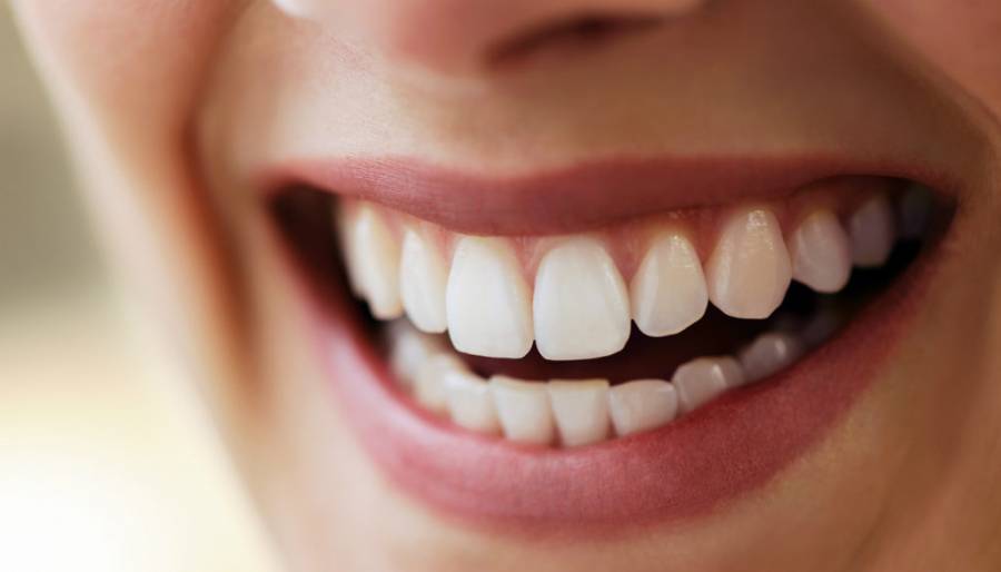 Ποιά βιταμίνη έχει άμεση σχέση με την υγεία των δοντιών;