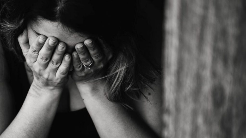 Kατάθλιψη ή απλή στεναχώρια; Πώς θα το ξεχωρίσουμε;