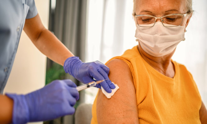 40 εμβολιασμένοι με την πρώτη δόση και ποσοστό ανοσίας 90% νόσησαν με COVID-19 σε οίκο ευγηρίας στο Μαρούσι
