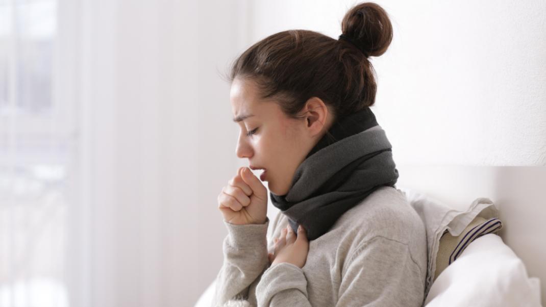 Έχετε δυσκολία στην αναπνοή ή έντονο βήχα και φλέματα; Αυτές οι σπιτικές λύσεις θα σας απαλλάξουν (βίντεο)