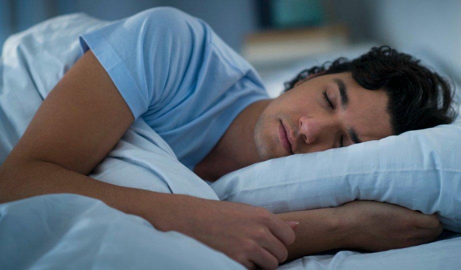 Πώς επηρεάζει η στάση του ύπνου τη ζωή μας; (βίντεο)