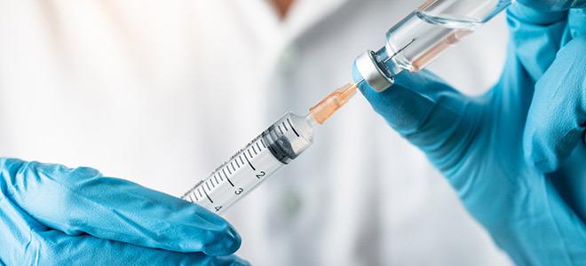 Πανεπιστήμιο Οξφόρδης: «Πιθανόν να εμβολιάζεστε πριν από κάθε ταξίδι»