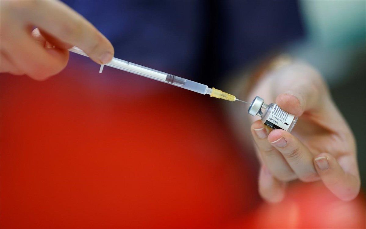 Μαζικός εμβολιασμός έναντι του SARS-CoV-2 με το εμβόλιο BNT162b2 των εταιρειών Pfizer/BioNTech