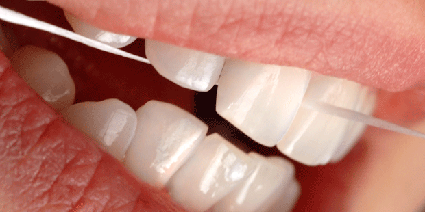 Φλεγμονή στα δόντια και στα ούλα: Πώς να την αντιμετωπίσετε
