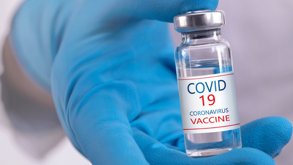 Covid-19: Γιατί ένα τεστ μπορεί να βγει θετικό ακόμα και μετά το εμβόλιο;