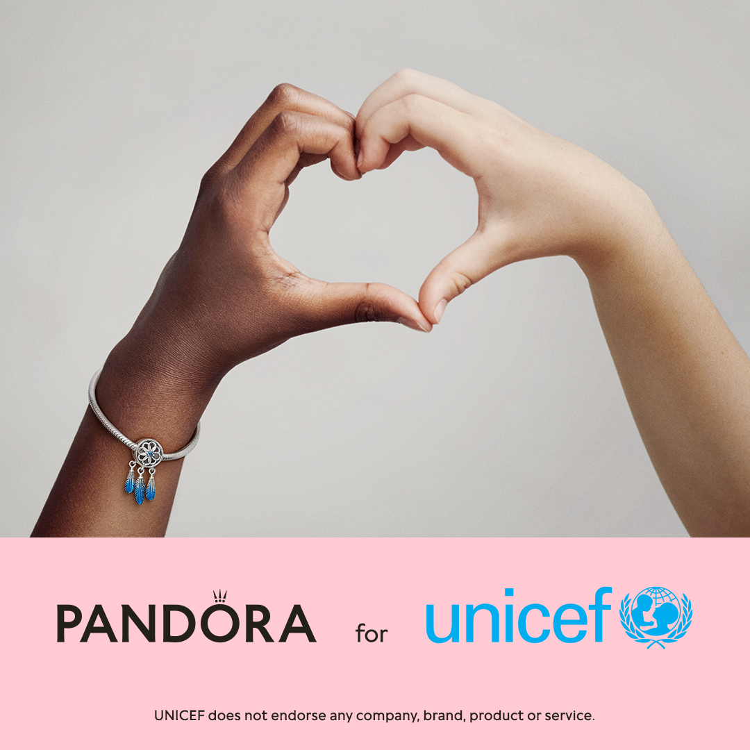 Η PANDORA λανσάρει το νέο “CHARM FOR CHANGE” και στηρίζει το έργο της UNICEF!