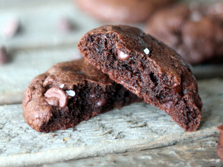 Soft cookies με σοκολάτα: Κάντε το cheat day σας να αξίζει!