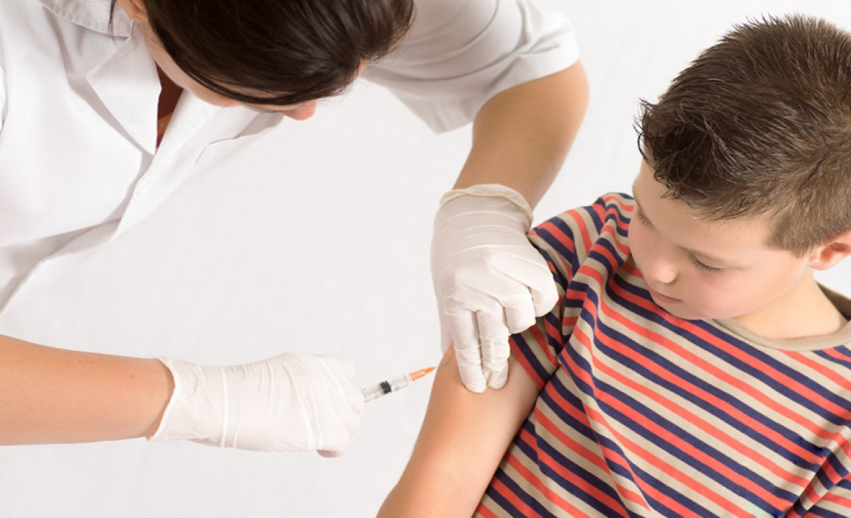 Μεγάλη μείωση των εμβολιασμών παιδιών και εφήβων