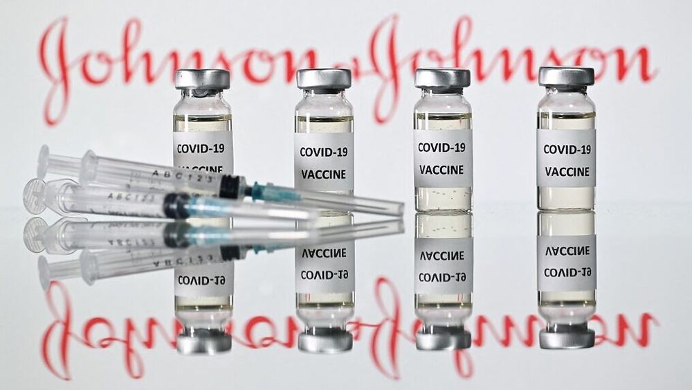 COVID: Χάνουν έδαφος οι εμβολιασμοί μετά και τις αναστολές με J&J