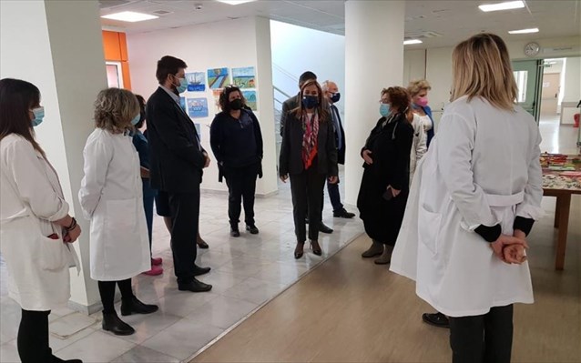Τα νοσοκομεία Άργους και Ναυπλίου επισκέφτηκε η υφυπουργός Υγείας Ζ. Ράπτη