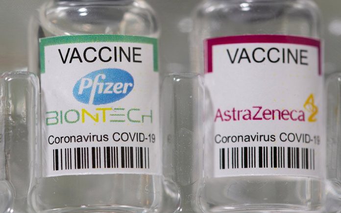 Ινστιτούτο Παστέρ: Πόσο αποτελεσματικά είναι τα εμβόλια των Pfizer και AstraZeneca έναντι των μεταλλάξεων