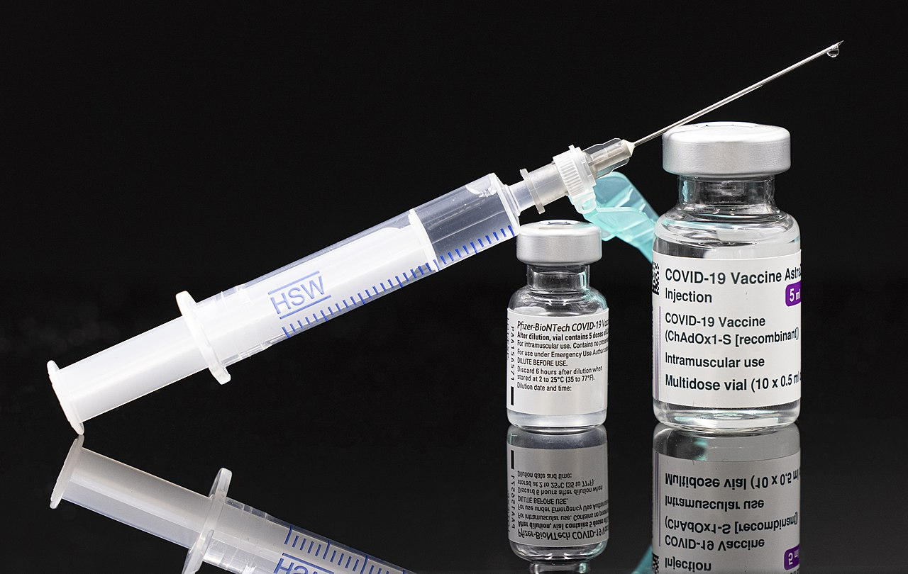 Ποια είναι η αποτελεσματικότητα της 1ης δόσης των εμβολίων της COVID-19;