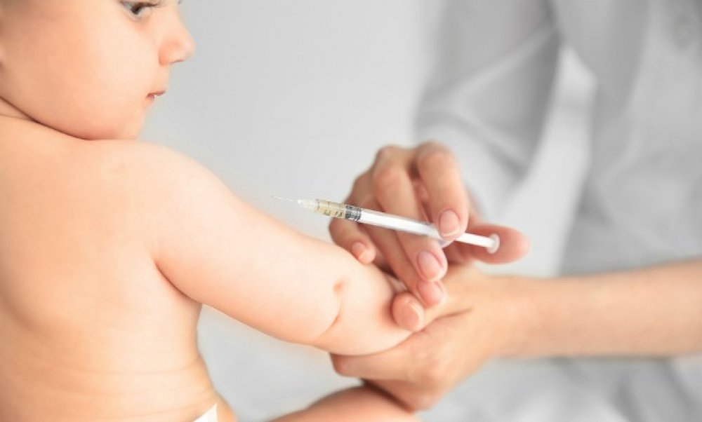Ο ΠΟΥ ζητά να μην ξεκινήσει ο εμβολιασμός των παιδιών