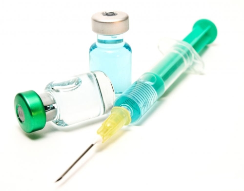 Τυχαιοποιημένη κλινική μελέτη αδρανοποιημένων εμβολίων έναντι του SARS-CoV-2