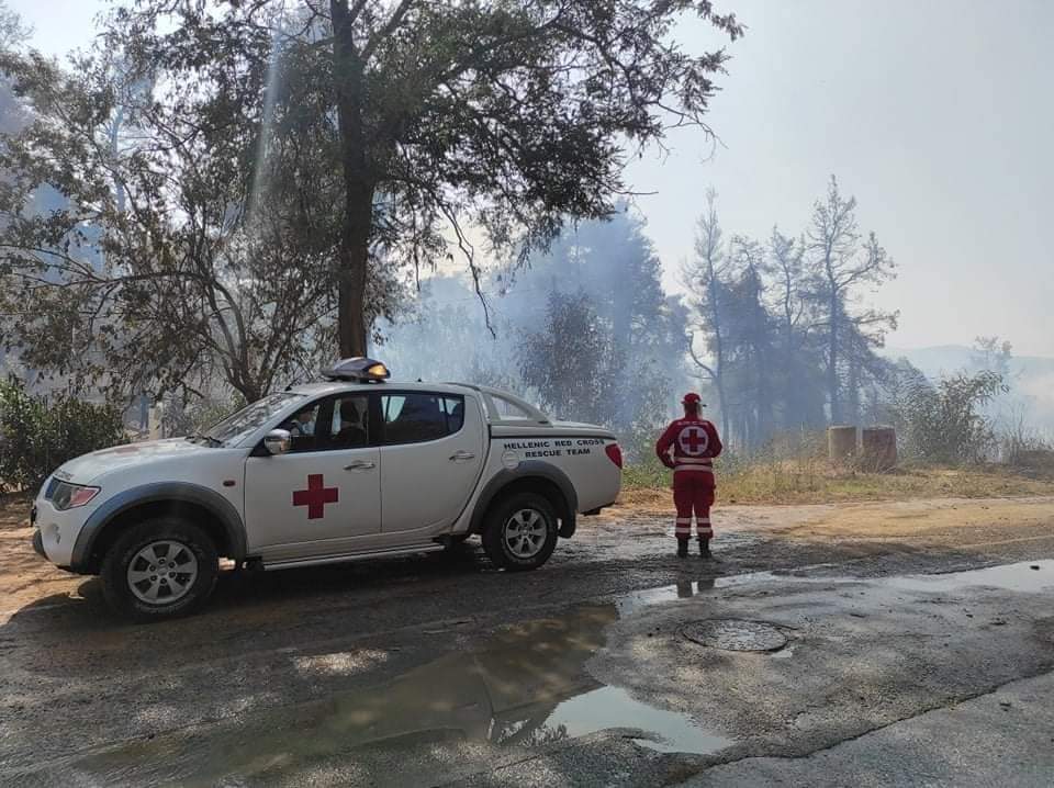 Ε.Ε.Σ. Στην πρώτη γραμμή στη μάχη με τις φλόγες στη Σταμάτα Αττικής