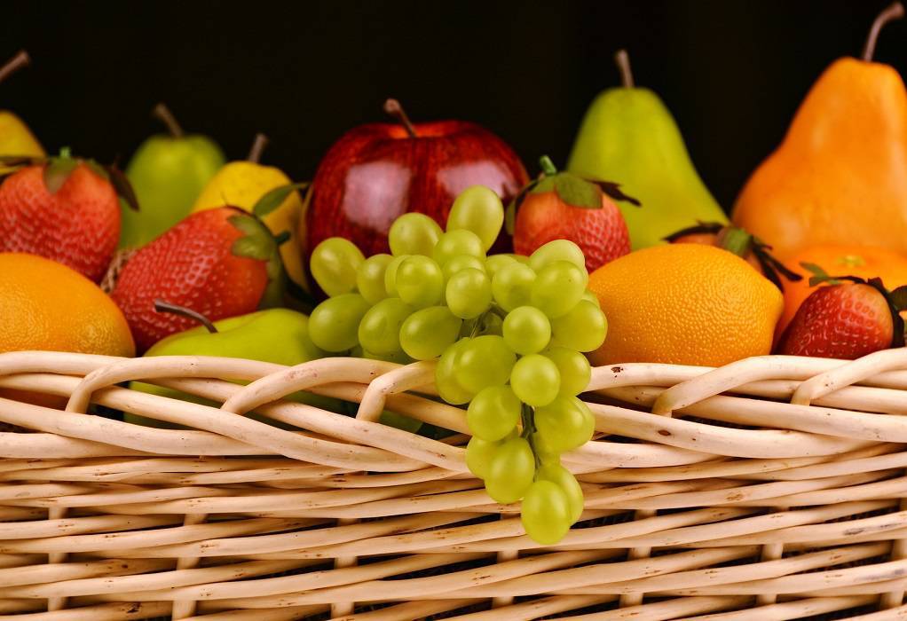 Βιολειτουργικοί φυσικοί χυμοί φρούτων με τη σφραγίδα του ΑΠΘ