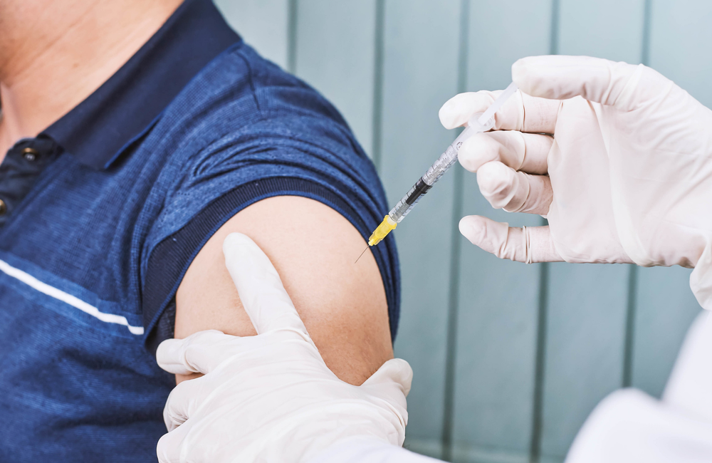 Έρευνα του CDC αποκαλύπτει τους κινδύνους νόσησης από κορωνοϊό στους πλήρως εμβολιασμένους