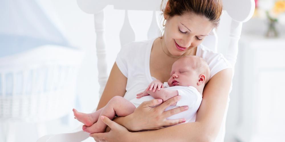 Μελέτη: Αντισώματα στο μητρικό γάλα έως και δέκα μήνες μετά τη λοίμωξη COVID-19