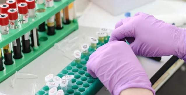 Η ανοσολογική απάντηση μετά από εμβολιασμό κατά του κορωνοϊού σε ασθενείς με καρκίνο και υγιείς εθελοντές