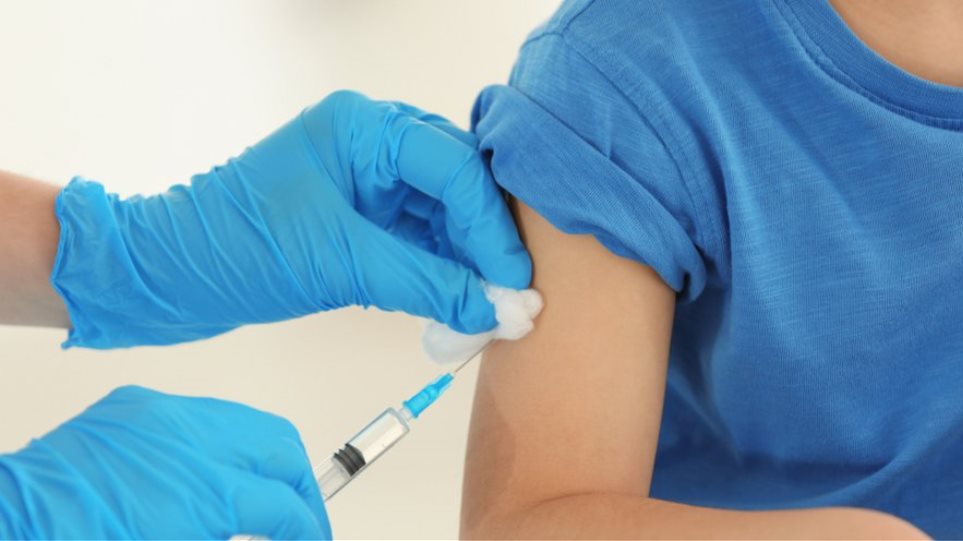 Εμβολιασμός παιδιών-εφήβων έναντι του SARS-Cov-2: Οι 16 συνήθεις ερωτήσεις/απαντήσεις