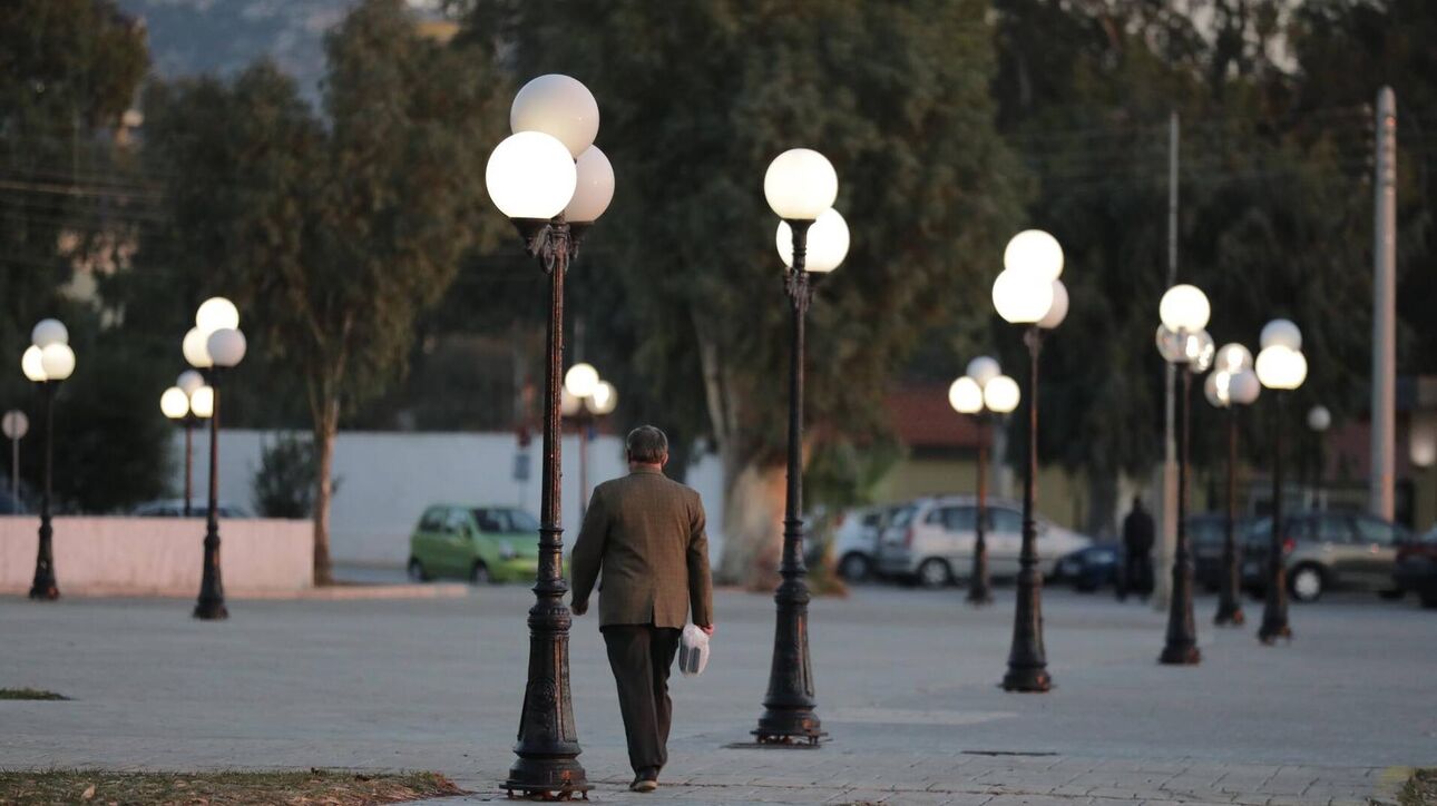 Άρση μέτρων: Τι θα ισχύει από 1η Μαΐου για τα πιστοποιητικά – Τι αλλάζει