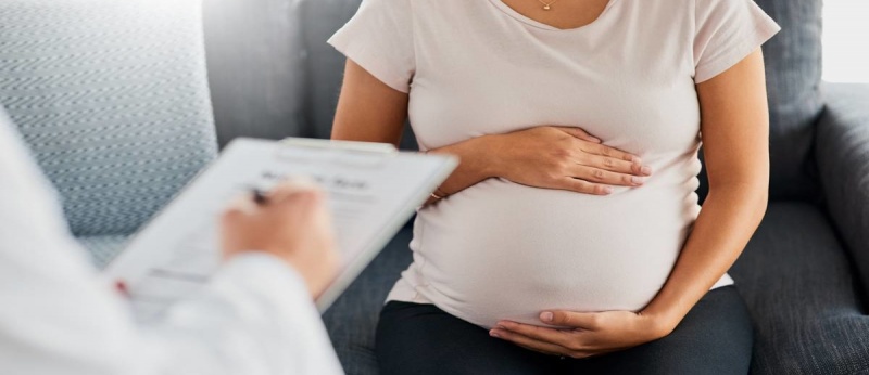 Τα mRNA εμβόλια αυξάνουν τον κίνδυνο αποβολής στις εγκυμονούσες – Στο 14% ο κίνδυνος