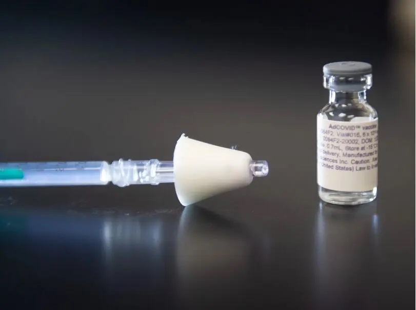 Κορωνοϊός: Θετικές οι προκλινικές δοκιμές υποψήφιου Γαλλικού ρινικού εμβολίου