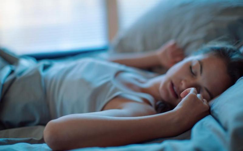 Η ακανόνιστη διάρκεια του ύπνου αυξάνει τον κίνδυνο εμφράγματος