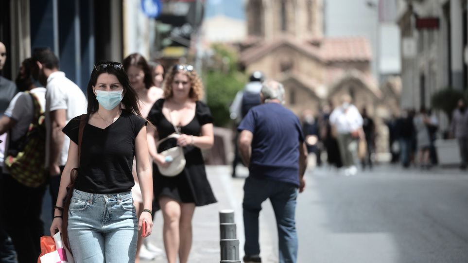 Μια αέναη πανδημία θέλουν οι «ειδικοί»: «Θα έχουμε 5ο κύμα – Όλοι θα κάνουμε 3η δόση» είπε ο Α.Τσάκρης