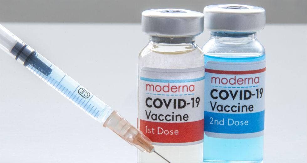 Σουηδία: Δεν χορηγεί το εμβόλιο της Moderna στους κάτω των 30 ετών