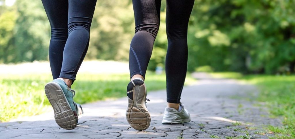 Με ποιον τρόπο βοηθάει το περπάτημα στην μείωση βάρους;