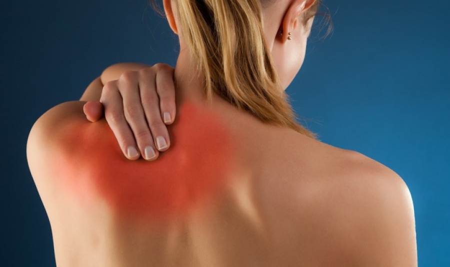 Γιατί μπορεί να πονάει η πλάτη σας; 7 αίτια που δεν είχατε σκεφτεί