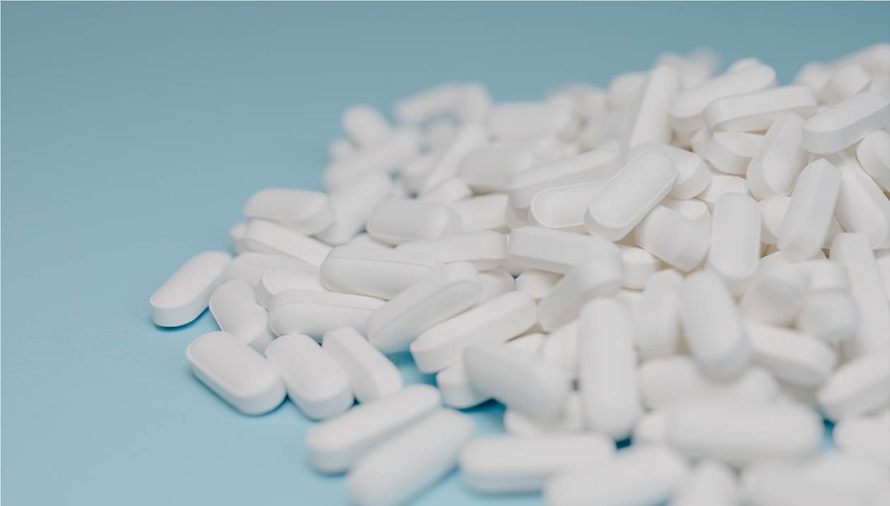 Χάπια Merck και Pfizer για την COVID-19: Τι γνωρίζουμε γι’ αυτά και μια πρώτη σύγκρισή τους