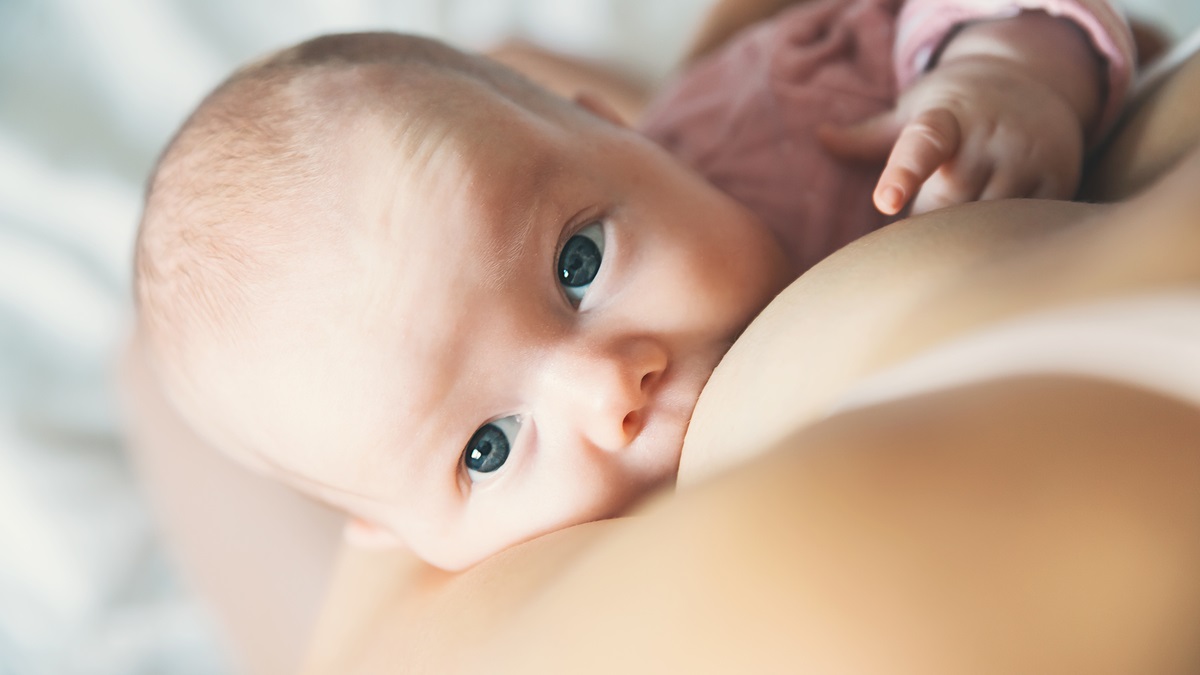 Θηλασμός στην πρώτη ώρα και συνδιαμονή μητέρας-παιδιού (Rooming in)