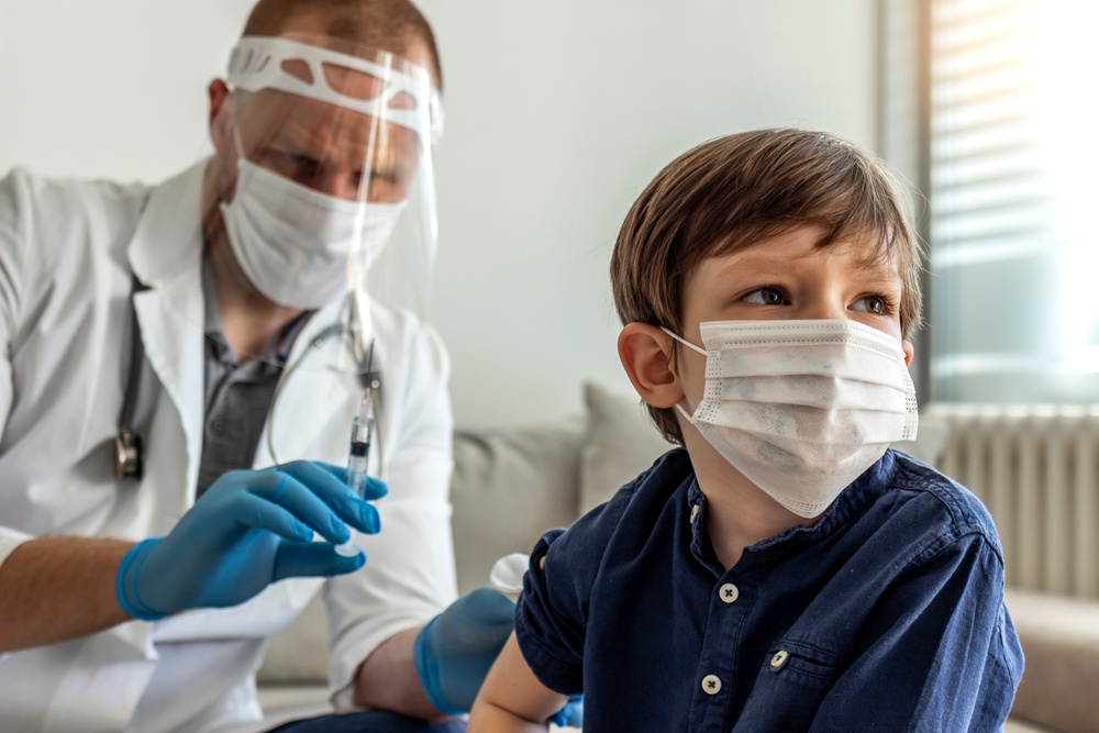 Τι ισχυρίζονται οι ειδικοί για τον εμβολιασμό παιδιών ηλικίας 5-11 ετών
